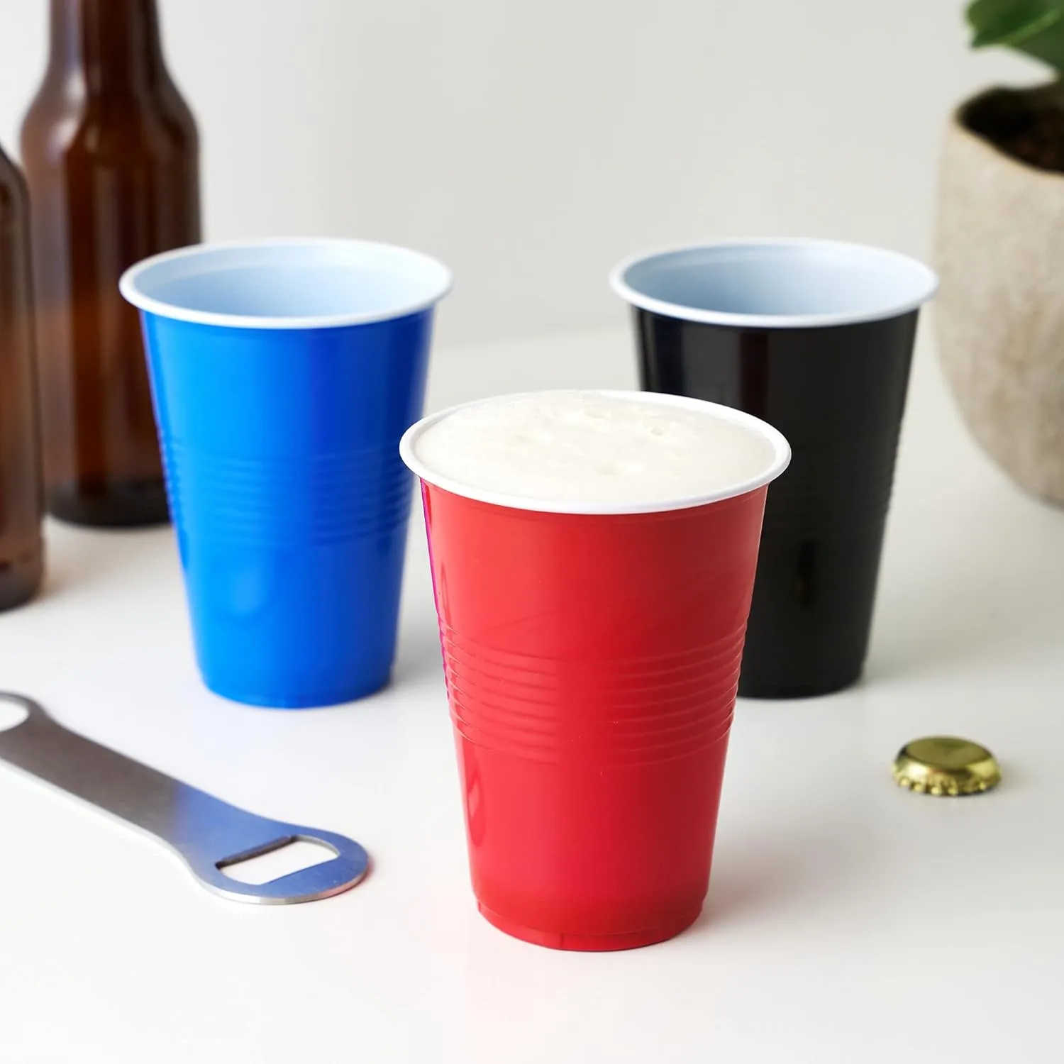 True Plastic Cups Disposable Perfect for Iced Coffee, Wine, Cocktails, Picnic, Camping, Beer Pong, Birthday, Outdoor Party, 16 oz, Set of 50, Red
